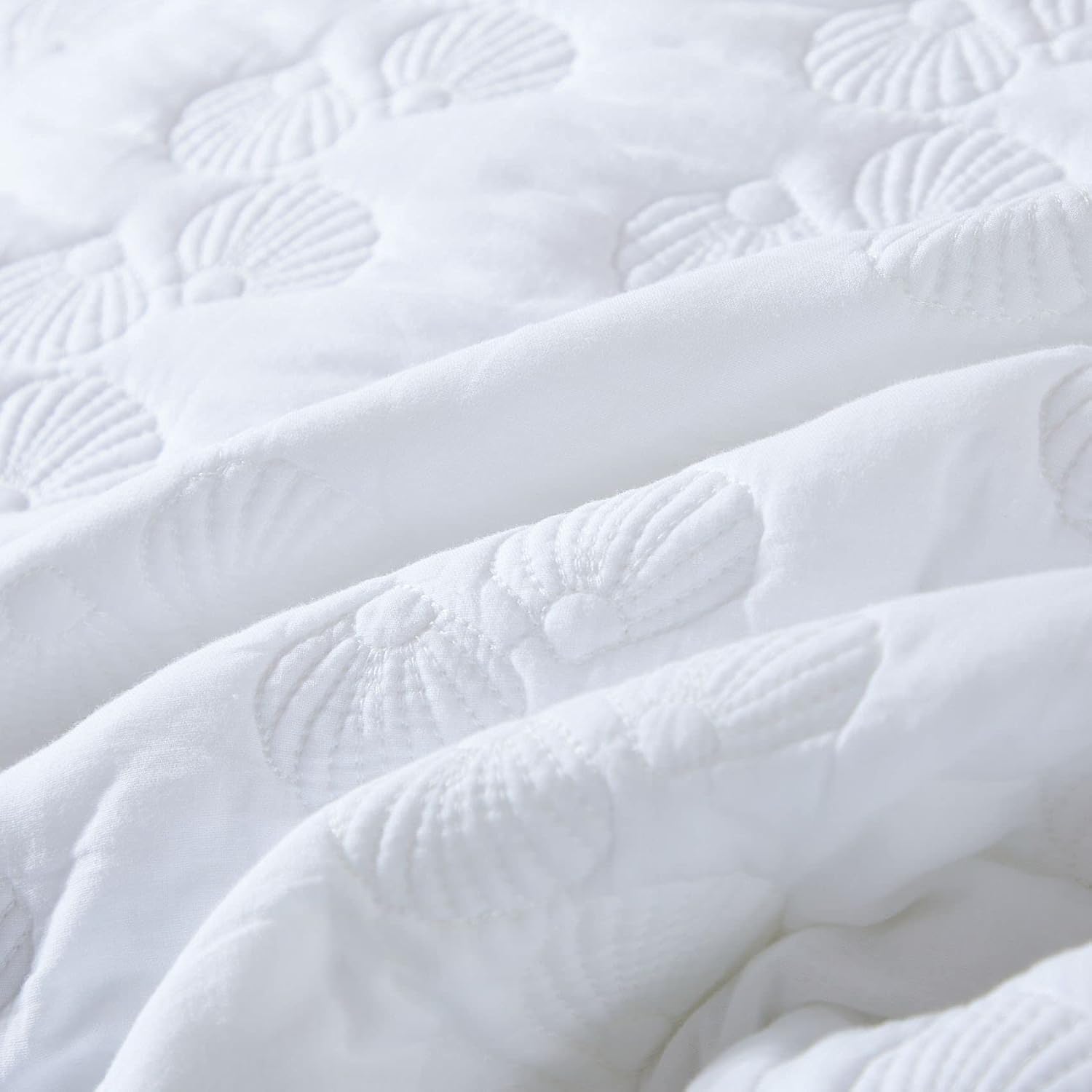 Brandream White Quilt Set Queen Size Cotton Quilted Comforter Set Coastal Seashell Matelasse Coverlet Set 3-Piece