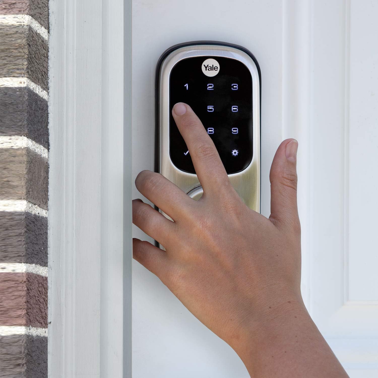 Yale Security Assure Lock Deadbolt, Satin Nickel Wi-Fi Connected Smart Lock with Back-Up Key and Digital Touchscreen Keypad for Code Entry and Remote Access, ‎YRD226-CBA-619