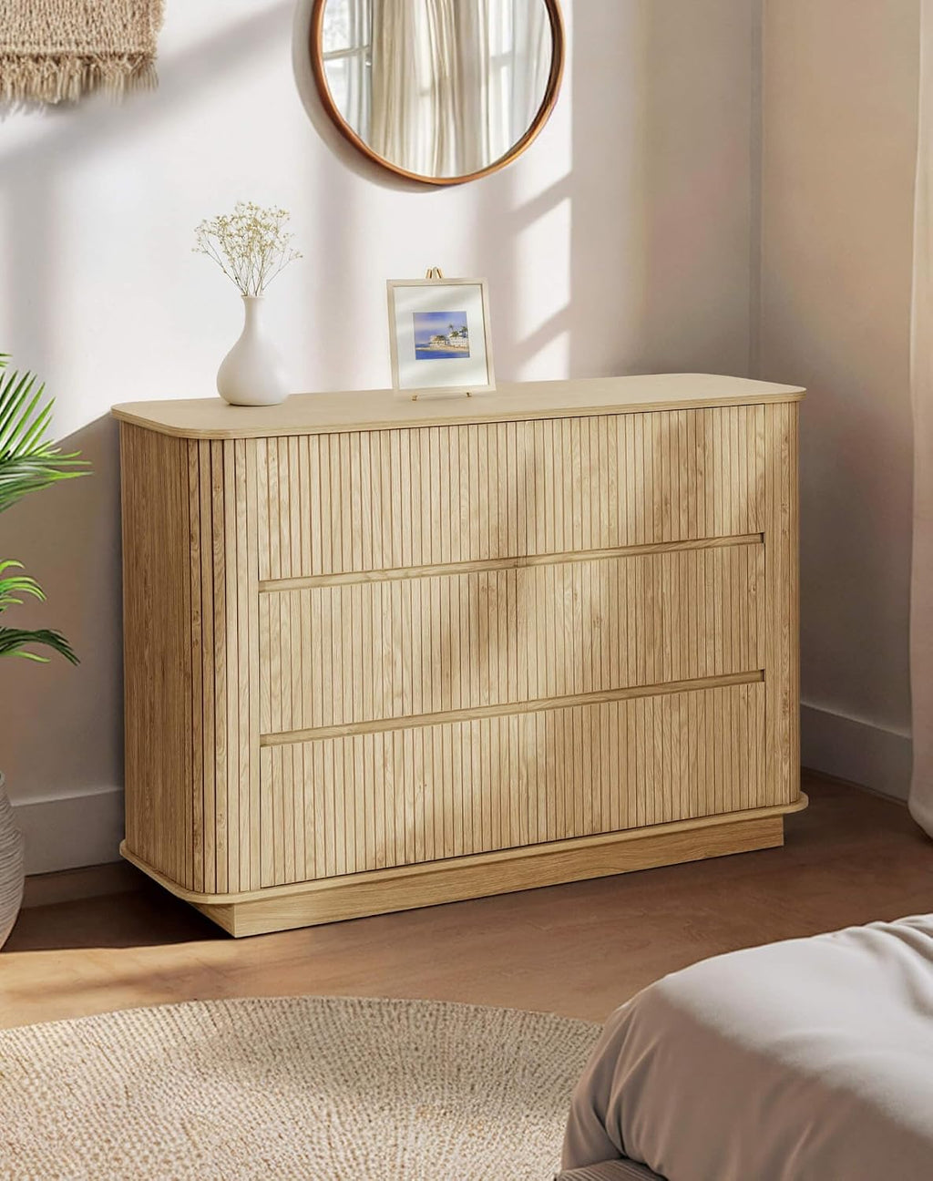 Fluted 6 Drawer Dresser for Bedroom, 47.2' Wide Wood Chests of Drawers with Rounded Corners, Mid Century Modern Closet Clothes Storage Organizer, TV Stand for Living Room, Hallway, Oak