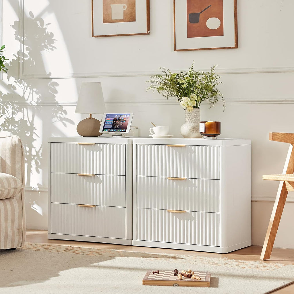LEYAOYAO 23' Wide Fluted Night Stand with Charging Station,3 Drawers Large End Table with Storage,White Nightstand Wood Bedside Tables, Farmhouse Cabinet Dresser for Bedroom,Closet