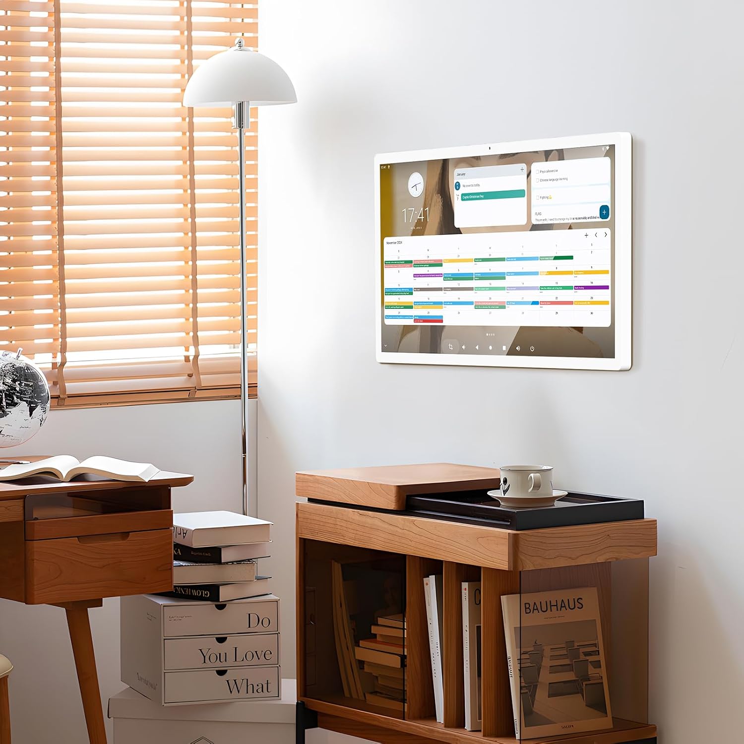 21.5-inch Digital Calendar, 6+128G 1080P Smart Calendar with Touchscreen, Electronic Wall Planner Chore Chart with Advanced Voice Interaction for Family Schedules, Wall Mount Included