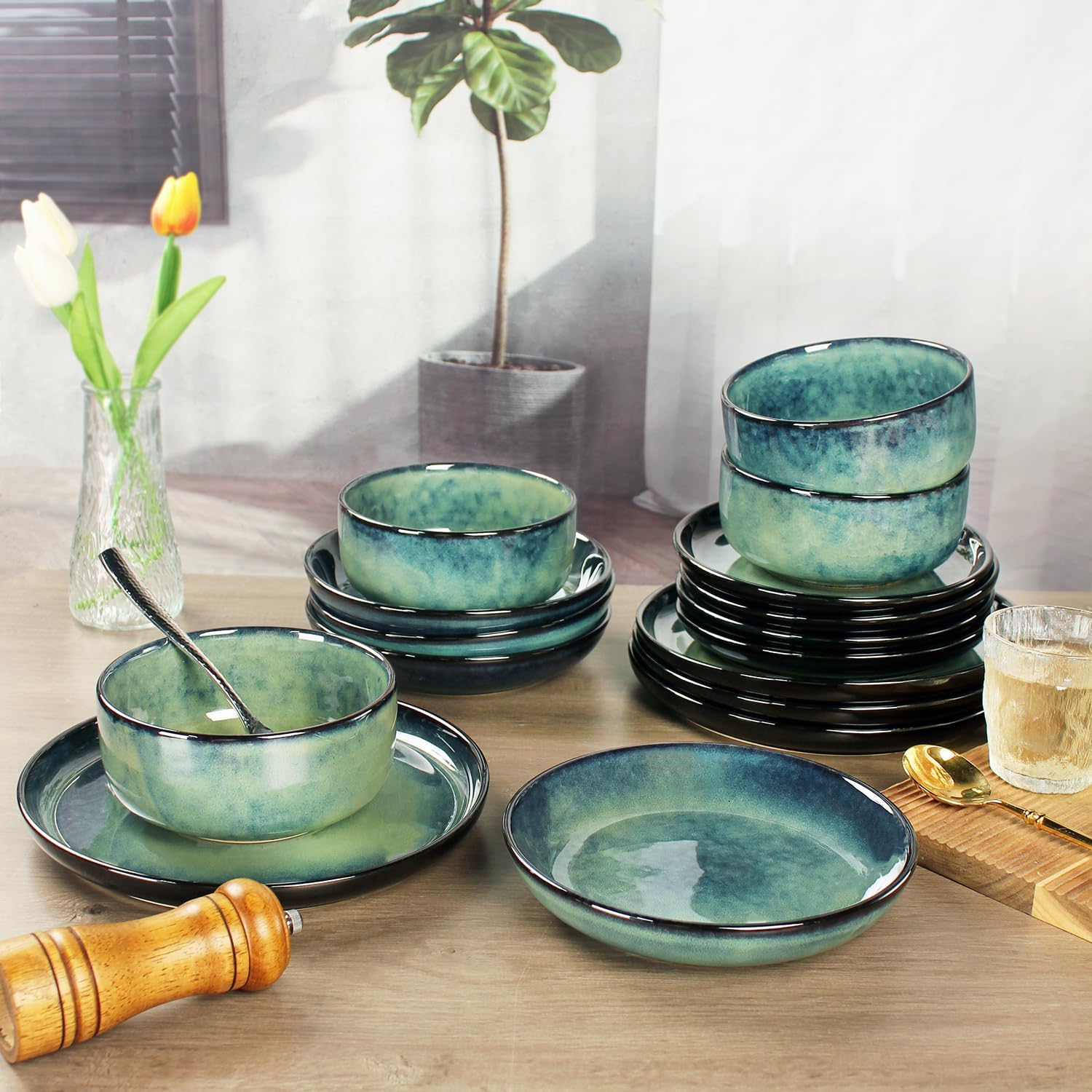 Ceramic Dinnerware Set(16 pcs) Serve 4 people, Plates & Bowls Sets, Reactive Glaze Dishes Set, Chip Resistant and Scratch Resistant, Dishwasher, Microwave Safe, Suitable for dinner, party