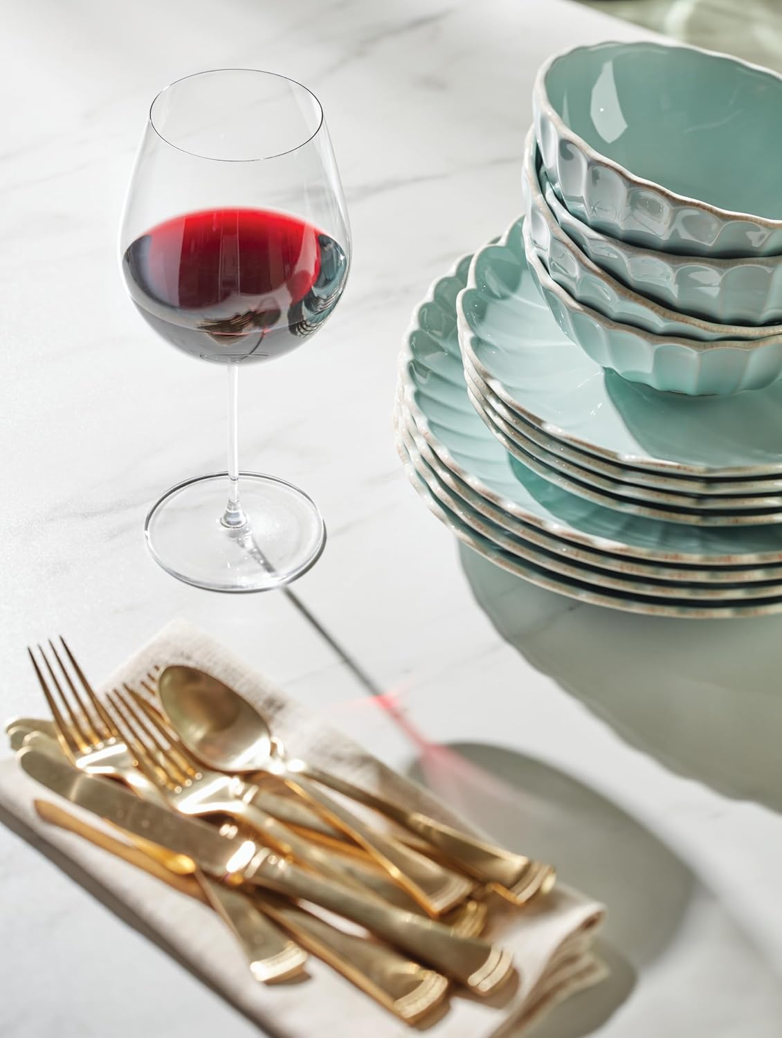 Lenox Dinnerware Set, French Perle Scallop Ice Blue 12-Piece Set, Service For 4, Stoneware, Dishwasher Safe, Microwave Safe, Plates and Bowls sets, Dish Set, Home And Kitchen (Ice Blue, 12 Piece)