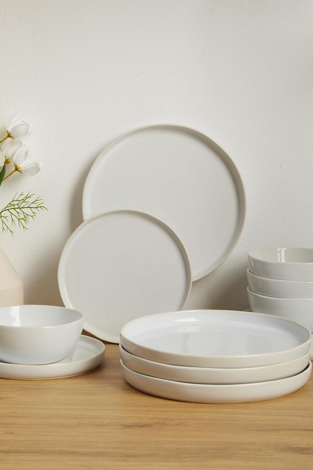 FOBENTA 18-Piece Fog White Ceramic Plates and Bowls Set,Minimalist Dinnerware Sets for 6 – Artful Dish Set for Serene Dining & Everyday Aesthetic