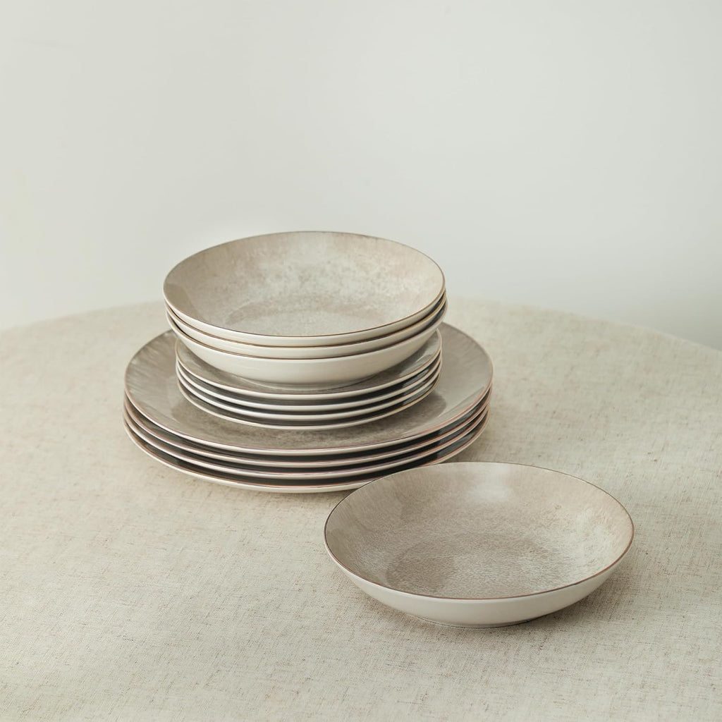 Christian Siriano Onyx 24-Piece Dinnerware Set Porcelain, Plates and Bowls Set, Hand Wash Dish, Dish Set for 8, Beige and Gold