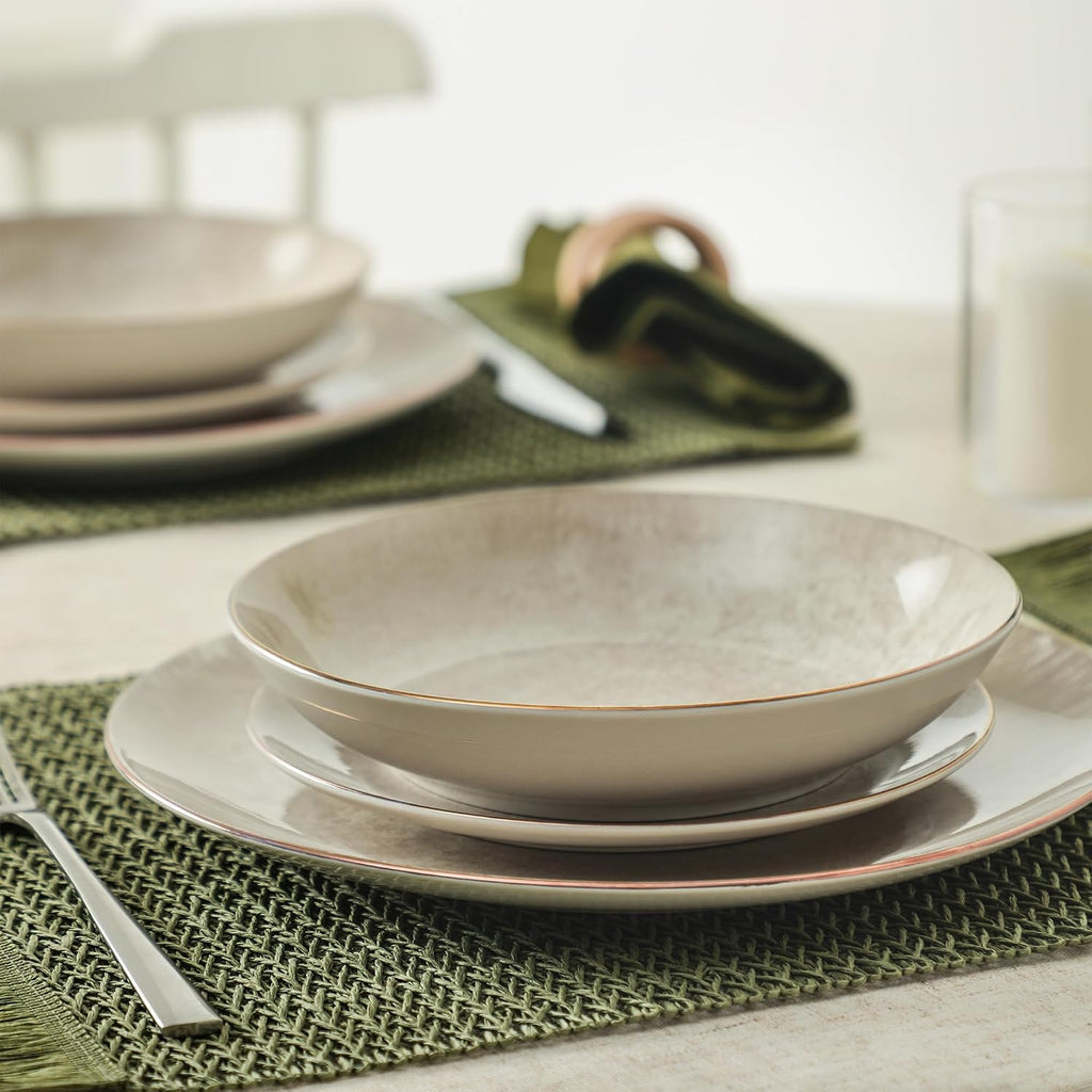 Christian Siriano Onyx 24-Piece Dinnerware Set Porcelain, Plates and Bowls Set, Hand Wash Dish, Dish Set for 8, Beige and Gold