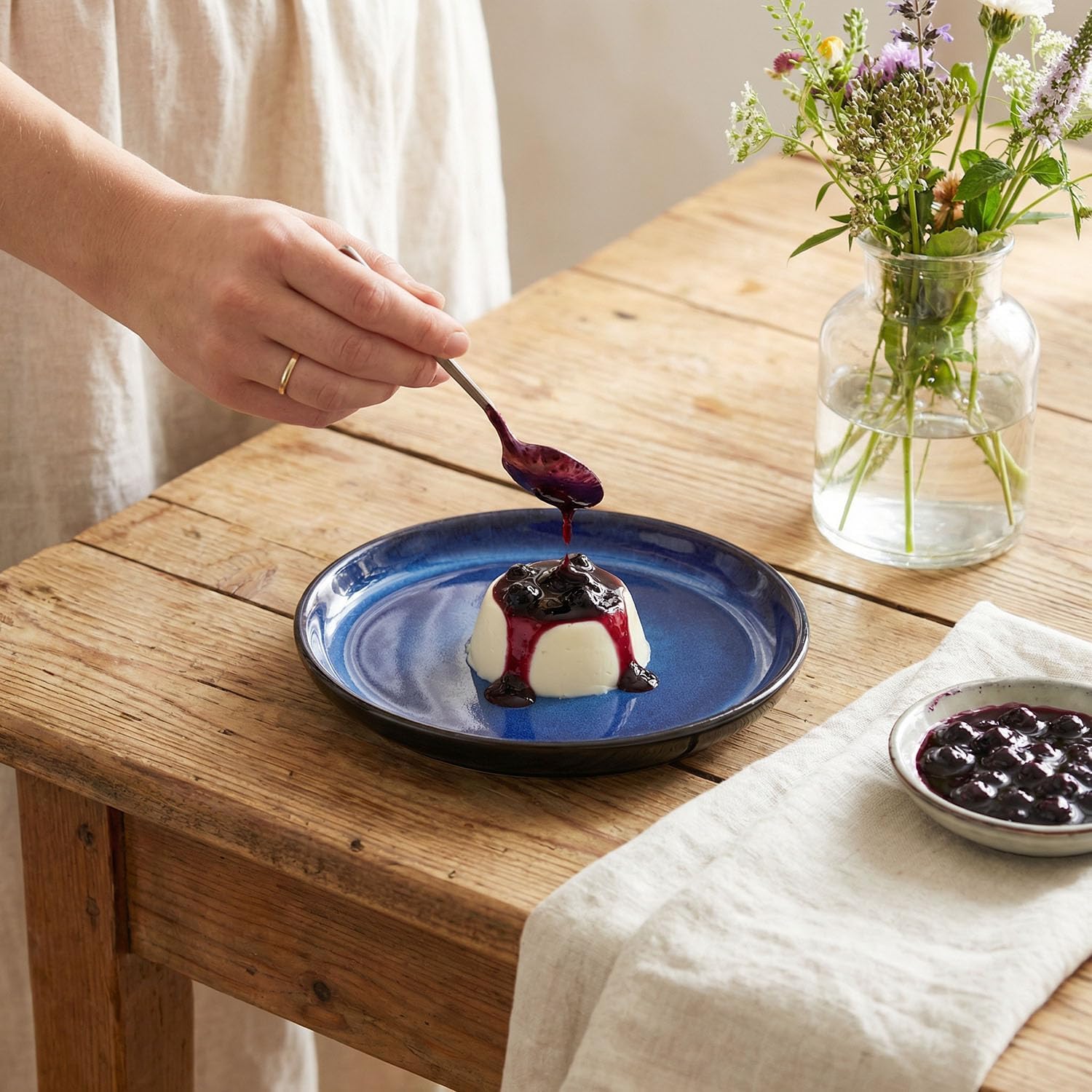 Ceramic Dinnerware (16 pcs) Serve 4 people, Plates and Bowls Sets,Handmade Reactive Glaze Dishes Set, Chip Resistant and Scratch Resistant, for Oven & Dishwasher & Microwave Safe