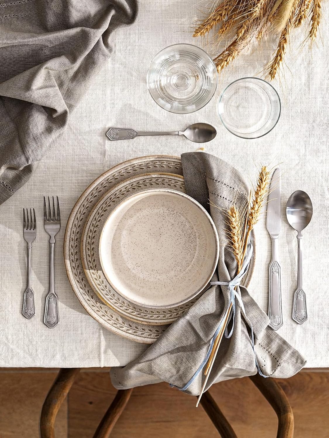 LE TAUCI 24 Piece Dinnerware Sets for 8, Large Plates and Bowls Sets, Ceramic Dishes Set for 8, Modern Stoneware Tableware, Chip Resistant, Ideal for Hosting, Reactive Beige (8'&10' Plate, 27oz Bowl)
