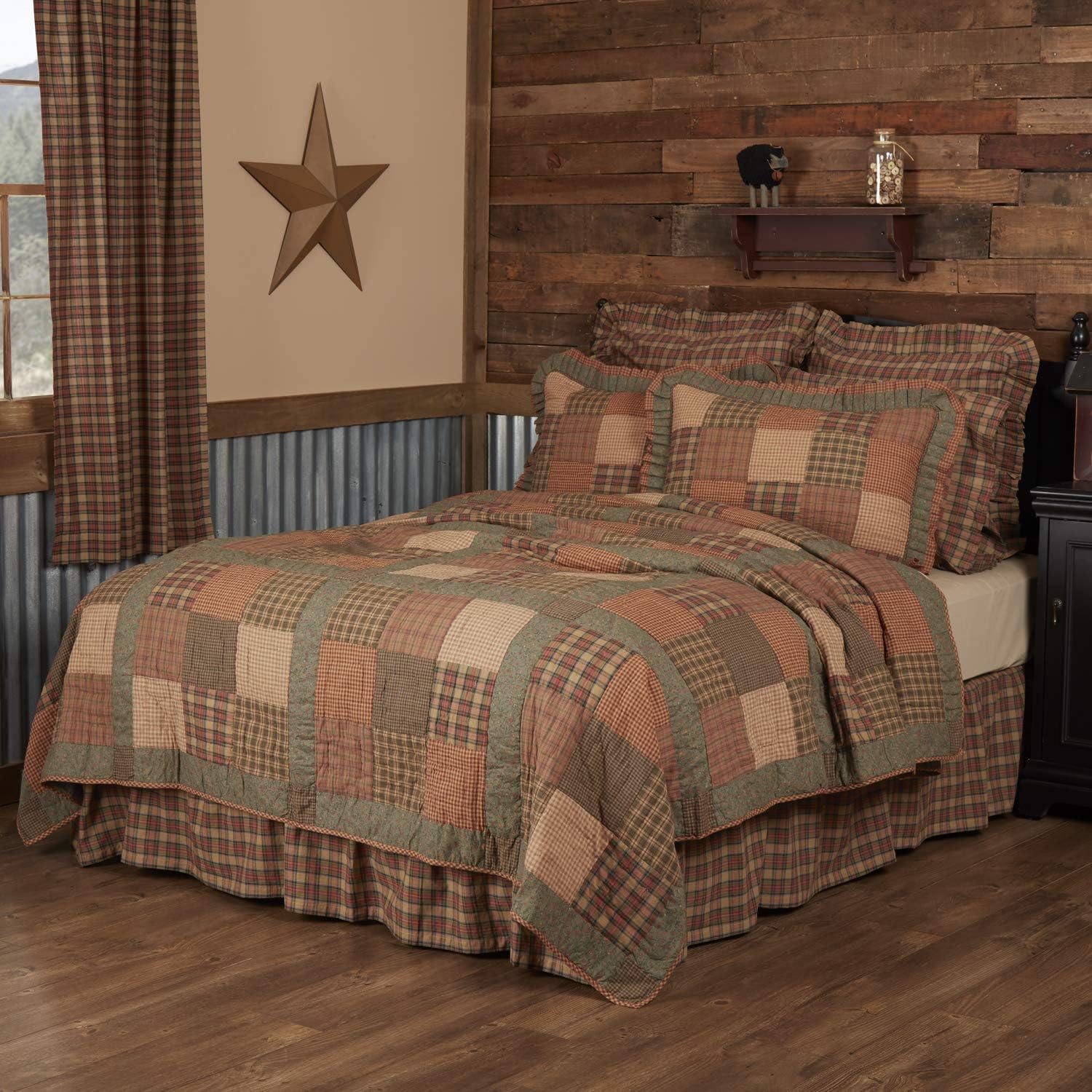 VHC Brands Crosswoods Patchwork Cotton Primitive Bedding Pre-Washed California King Quilt, Dark Olive Green