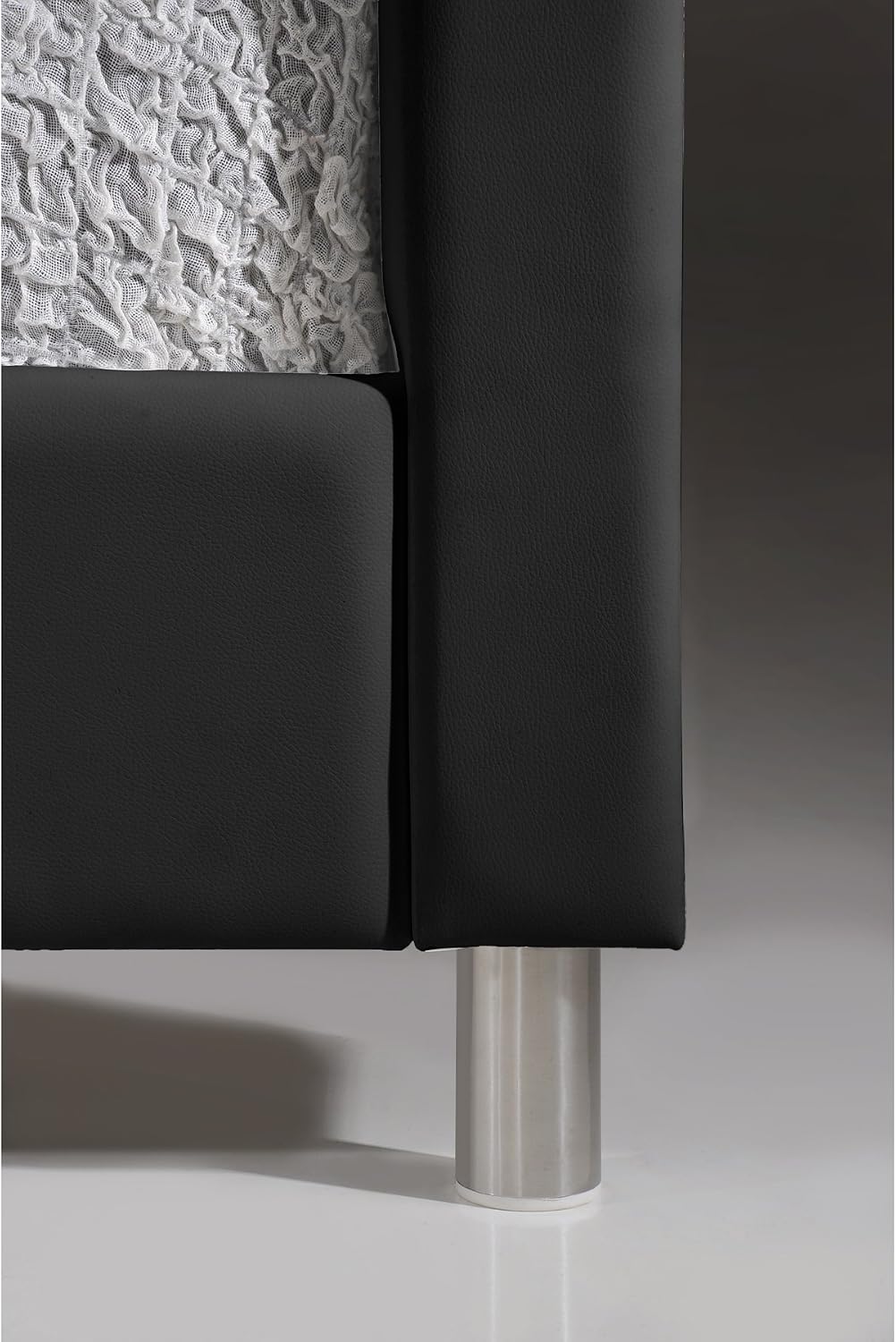 Baxton Studio Carlotta Modern Bed with Upholstered Headboard, Black, 47.5' x 63.58' x 88.6'