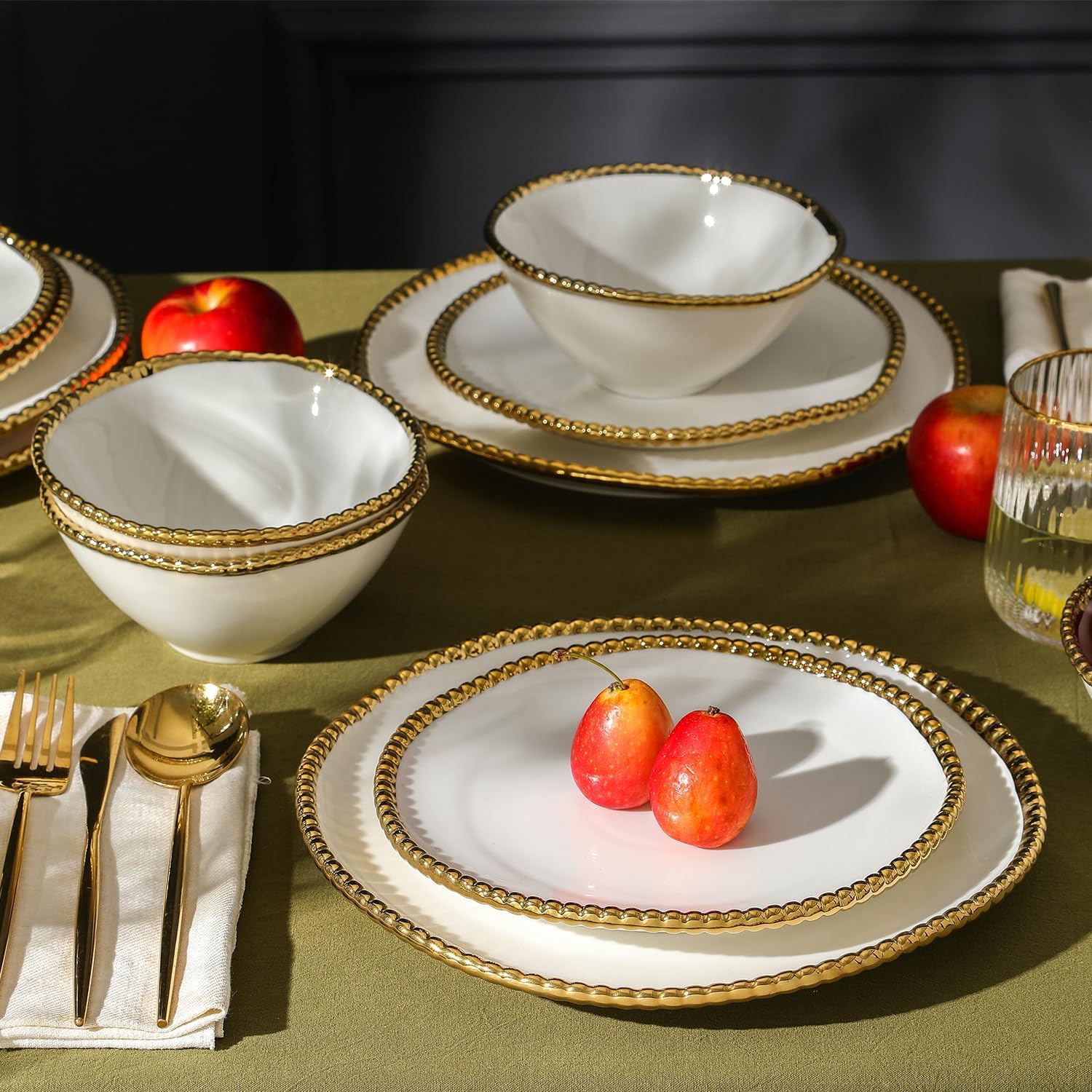 Christian Siriano Akoya Porcelain Dinnerware Set, 12-Piece - Dish Set for 4, Plates and Bowls Set, White and Gold