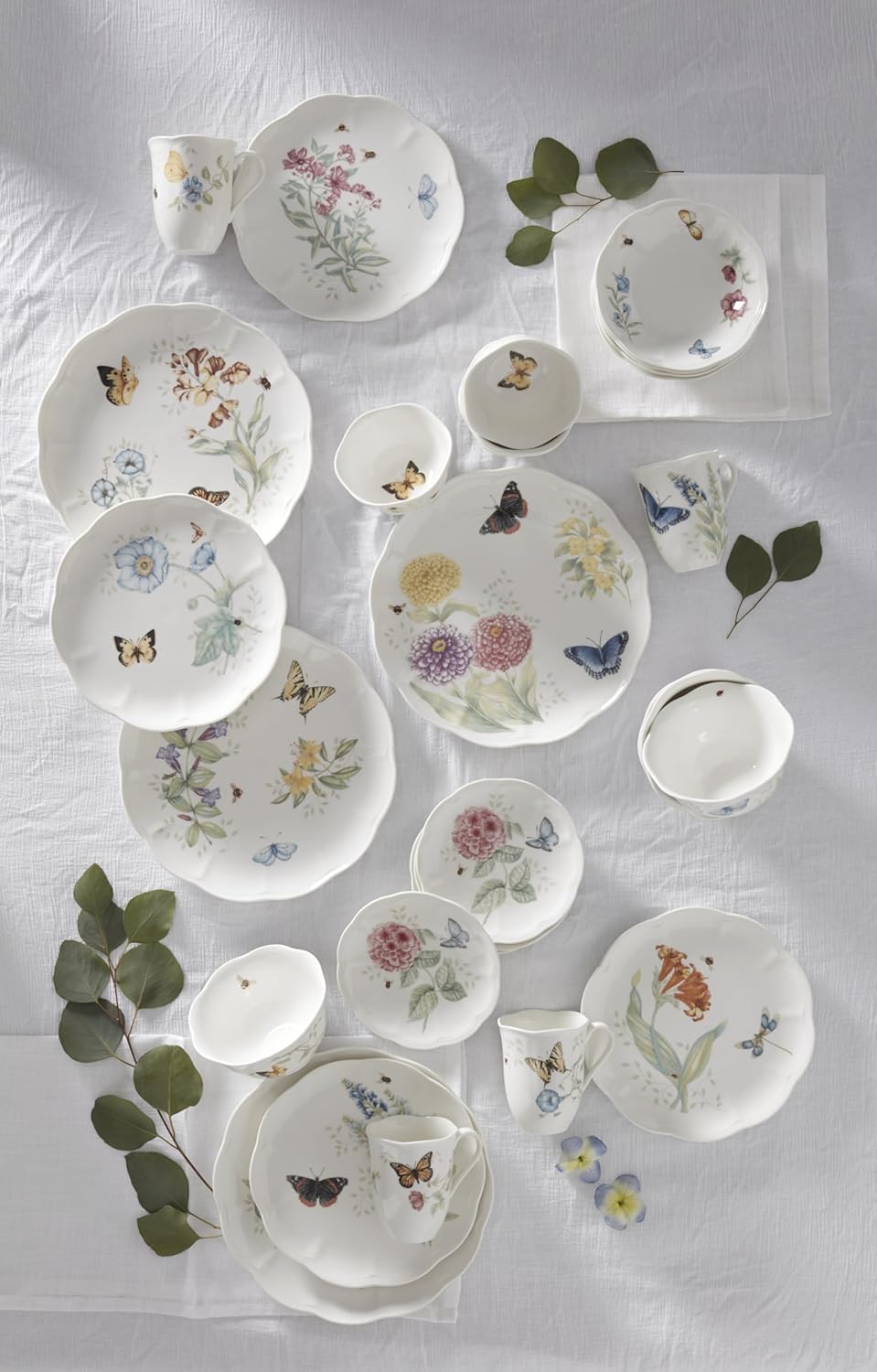 Lenox Dinnerware Set, Butterfly Meadow 28-Piece Set, Service For 4, Porcelain Plates With Scalloped Edges, Plates And Bowls Sets, Microwave Safe, Dishwasher Safe, Home & Kitchen (28 Piece, Assorted)