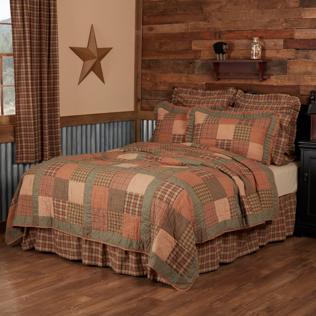 VHC Brands Crosswoods Patchwork Cotton Primitive Bedding Pre-Washed Luxury King Quilt, Dark Olive Green