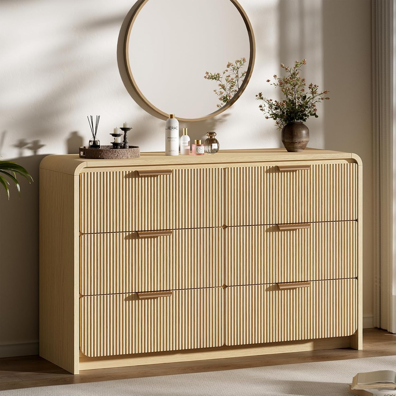 Fluted 6 Drawer Dresser, 47' Wide Wooden Storage Chest with Rounded Curved Corners and Gold Handles, Natural Oak Wood Dresser for Bedroom, Living Room, Hallway