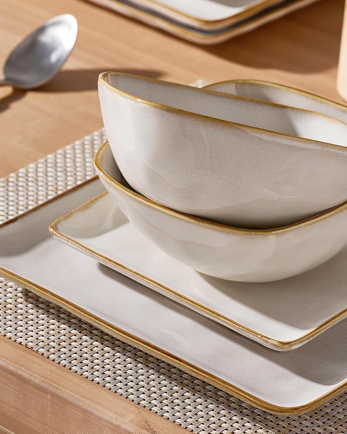 Famiware Ocean Square Plates and Bowls Set, 18 Pieces Dinnerware Sets, Dishes Set for 6, Microwave and Dishwasher Safe, Scratch Resistant, Cappuccino White