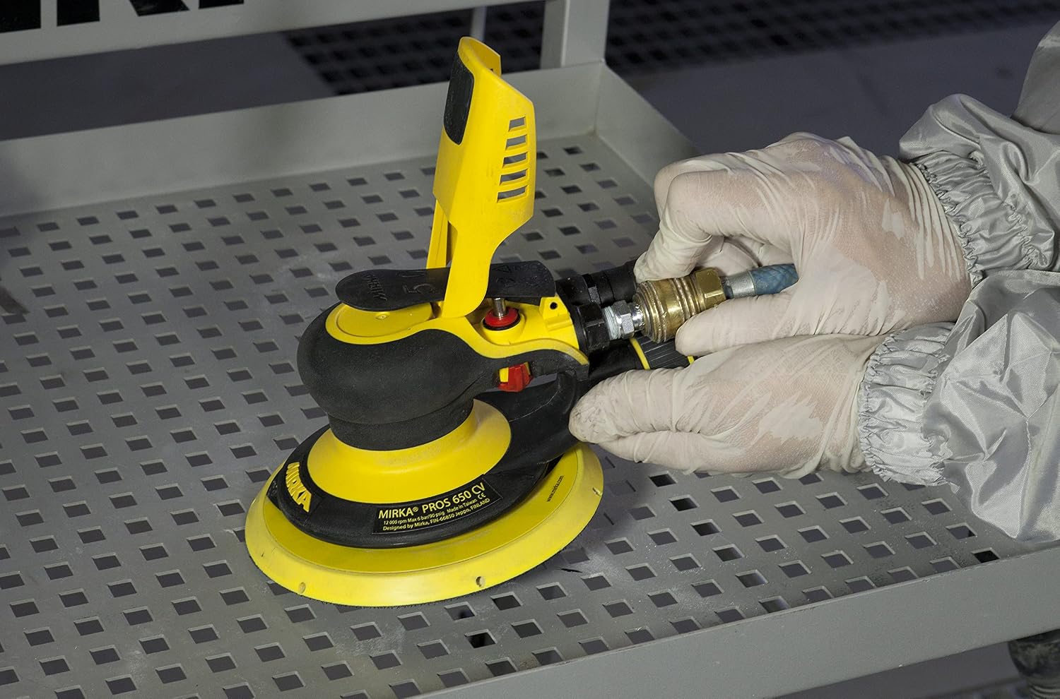 Mirka PROS Pneumatic Random Orbital Sander / 6 inch / 5mm orbit/Dust-free Sanding/MRP-650NV