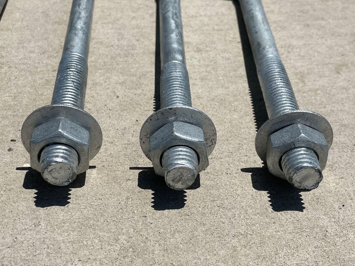Sandbaggy 5/8' X 8' Threaded Concrete Anchor L-Bolts (Nuts & Washers Included) - Hot Dipped Galvanized - Sill Plate, Base Plate, Masonry, Wood, Cement Anchors, J Bolt (75, 5/8' x 8')