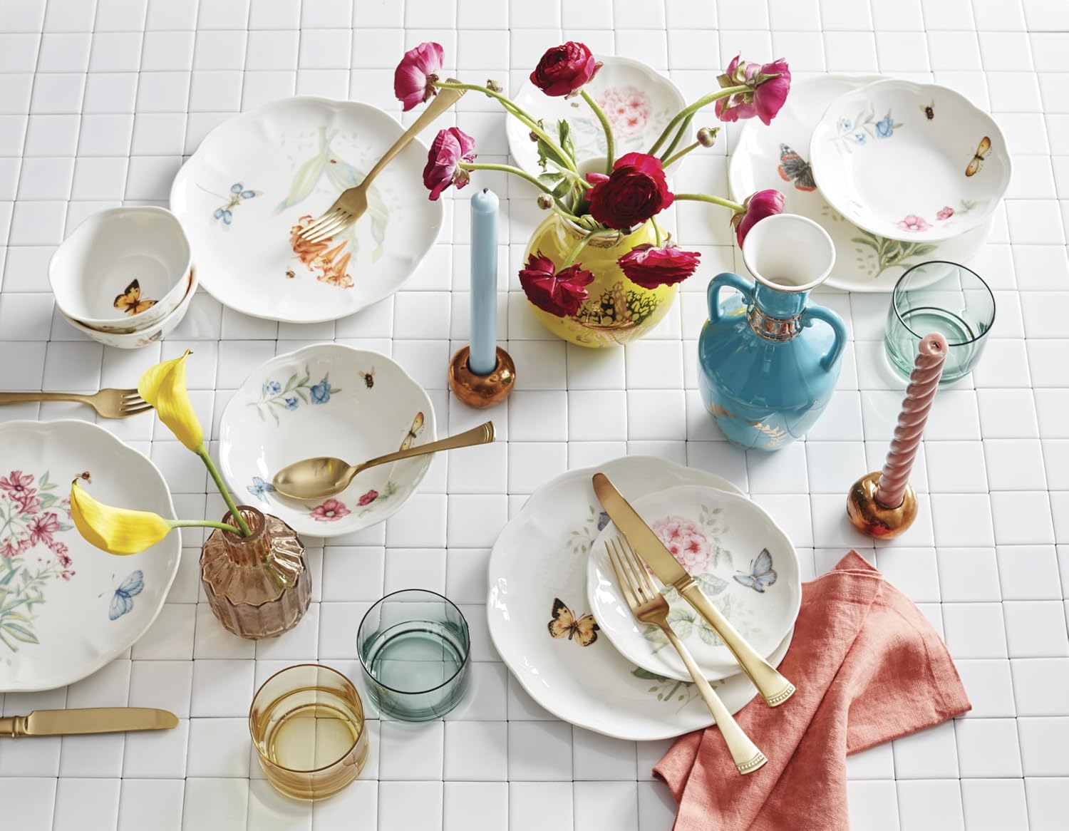 Lenox Dinnerware Set, Butterfly Meadow 28-Piece Set, Service For 4, Porcelain Plates With Scalloped Edges, Plates And Bowls Sets, Microwave Safe, Dishwasher Safe, Home & Kitchen (28 Piece, Assorted)