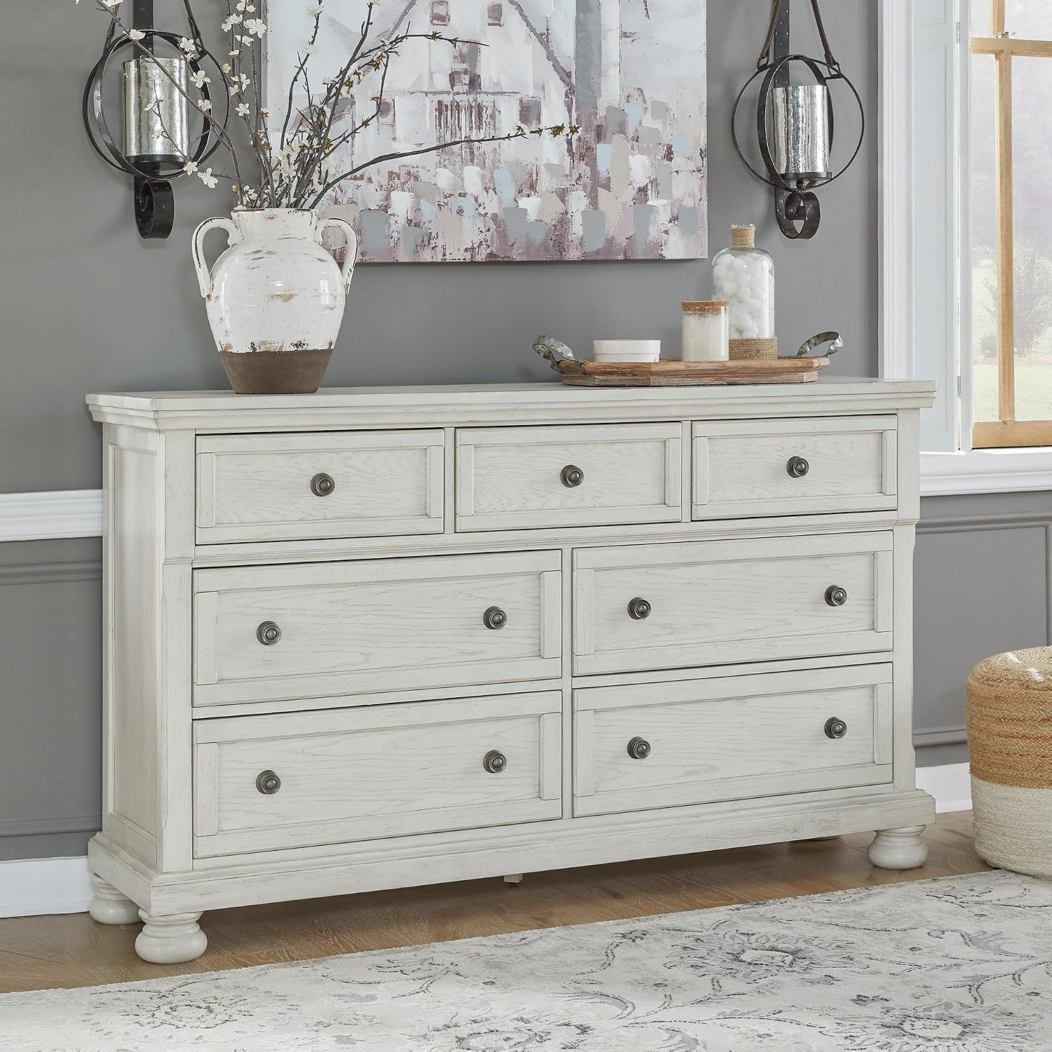 Signature Design by Ashley Robbinsdale Traditional 7 Drawer Dresser, Antique White