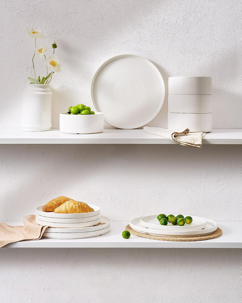 Famiware Porcelain Dinnerware Set, 24-Piece Modern Plate and Bowl Set, dish set for 8, Microwave and Dishwasher Safe Tableware, White