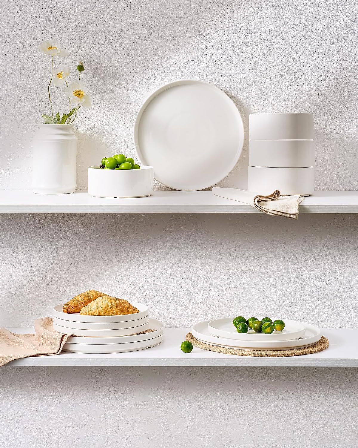 Famiware Porcelain Dinnerware Set, 24-Piece Modern Plate and Bowl Set, dish set for 8, Microwave and Dishwasher Safe Tableware, White