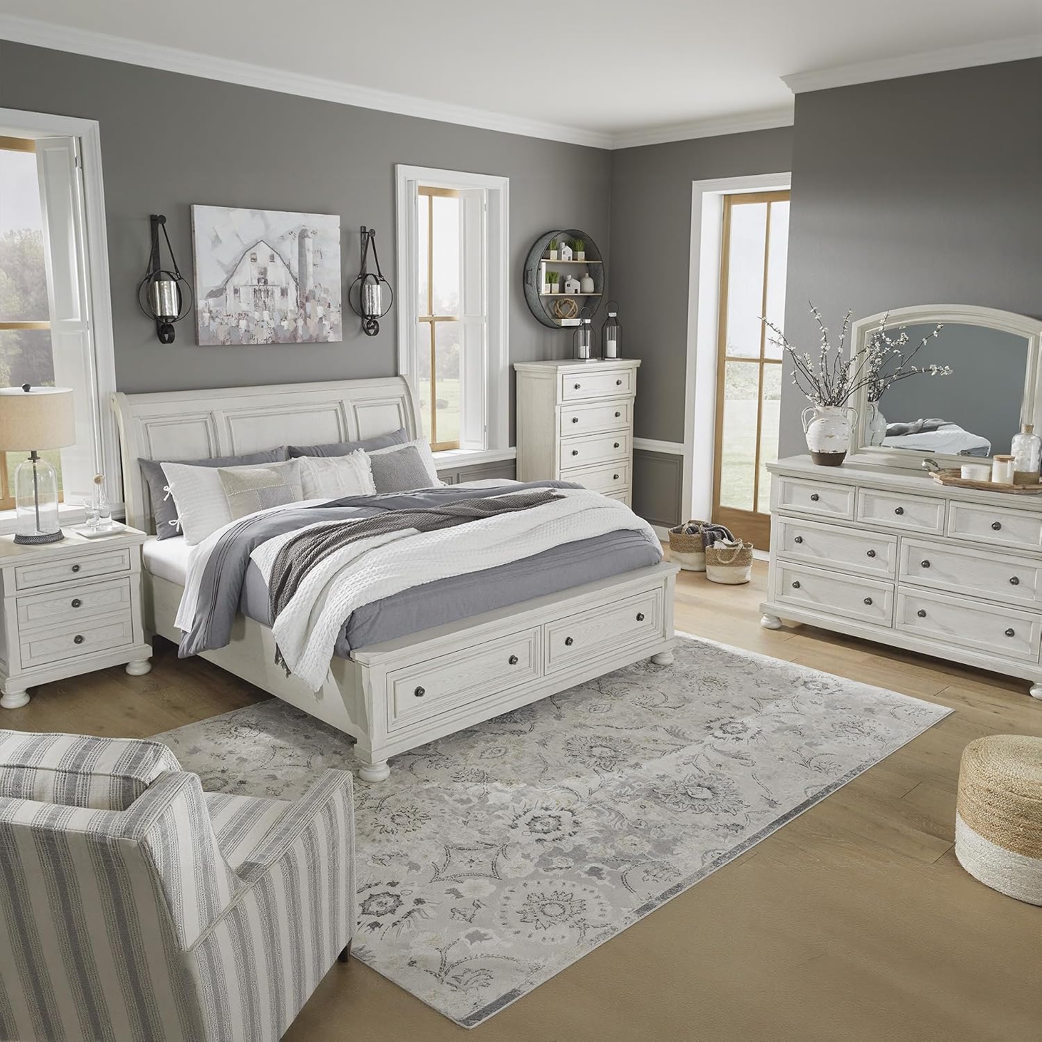Signature Design by Ashley Robbinsdale Traditional 7 Drawer Dresser, Antique White