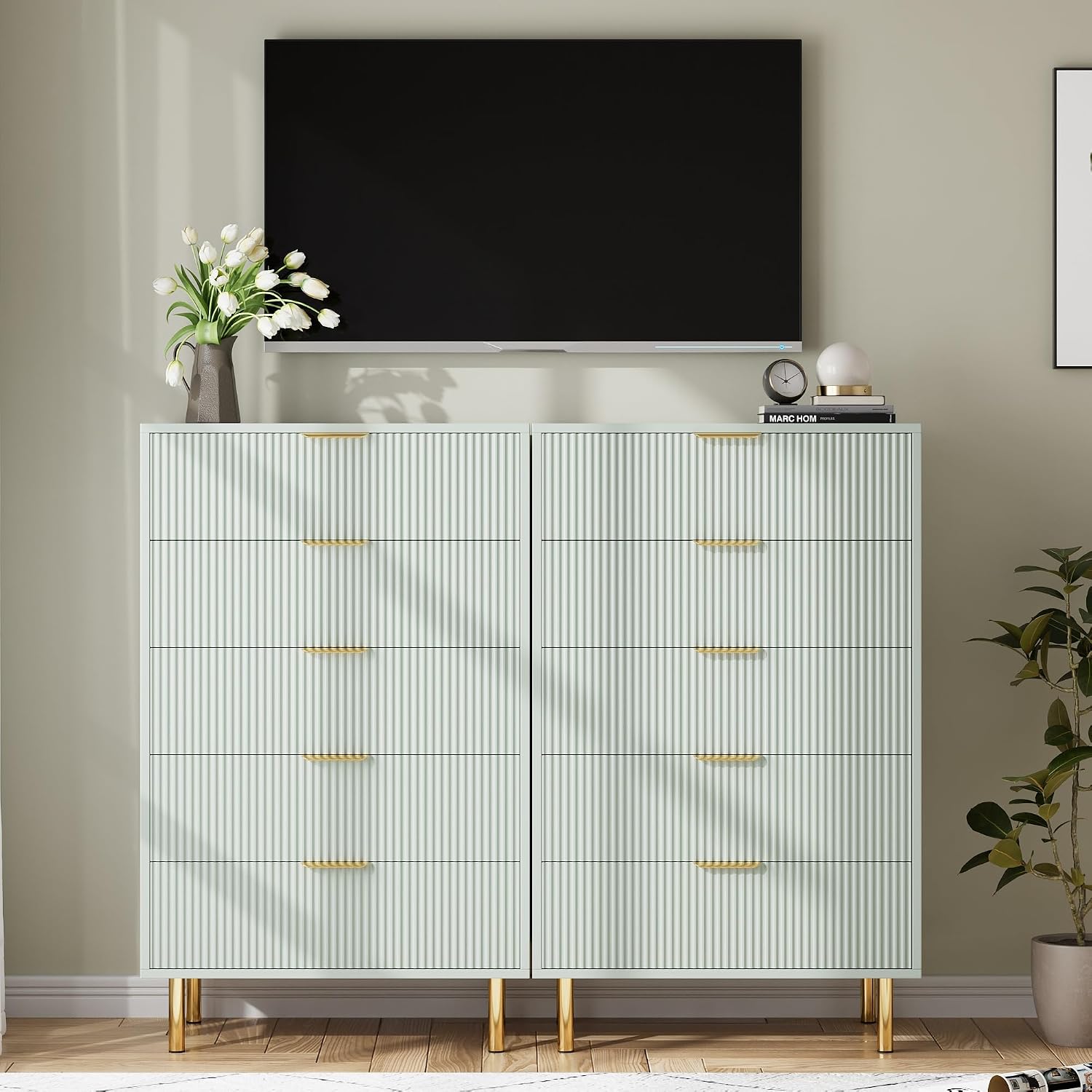 GarveeHome Green Dresser, Modern 5 Drawer Dresser for Bedroom with Gold Handle and Large Drawer, Wood Double Chest of Drawers and Storage Organizer for Living Room, Hallway, Entryway