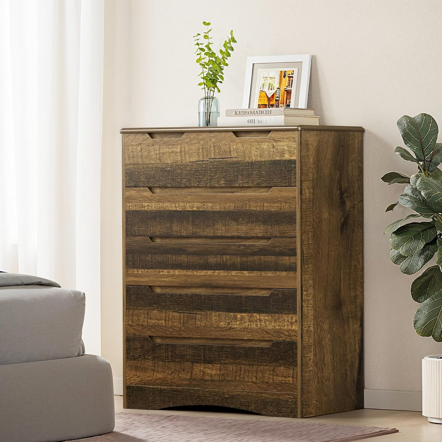 Gizoon 6 Drawer Dresser, Chest of Drawers with Large Storage, Light Brown Dressers for Bedroom, Tall Dresser and Organizer with Anti-Tripping, Wooden Cabinet for Office, Living Room, Entryway