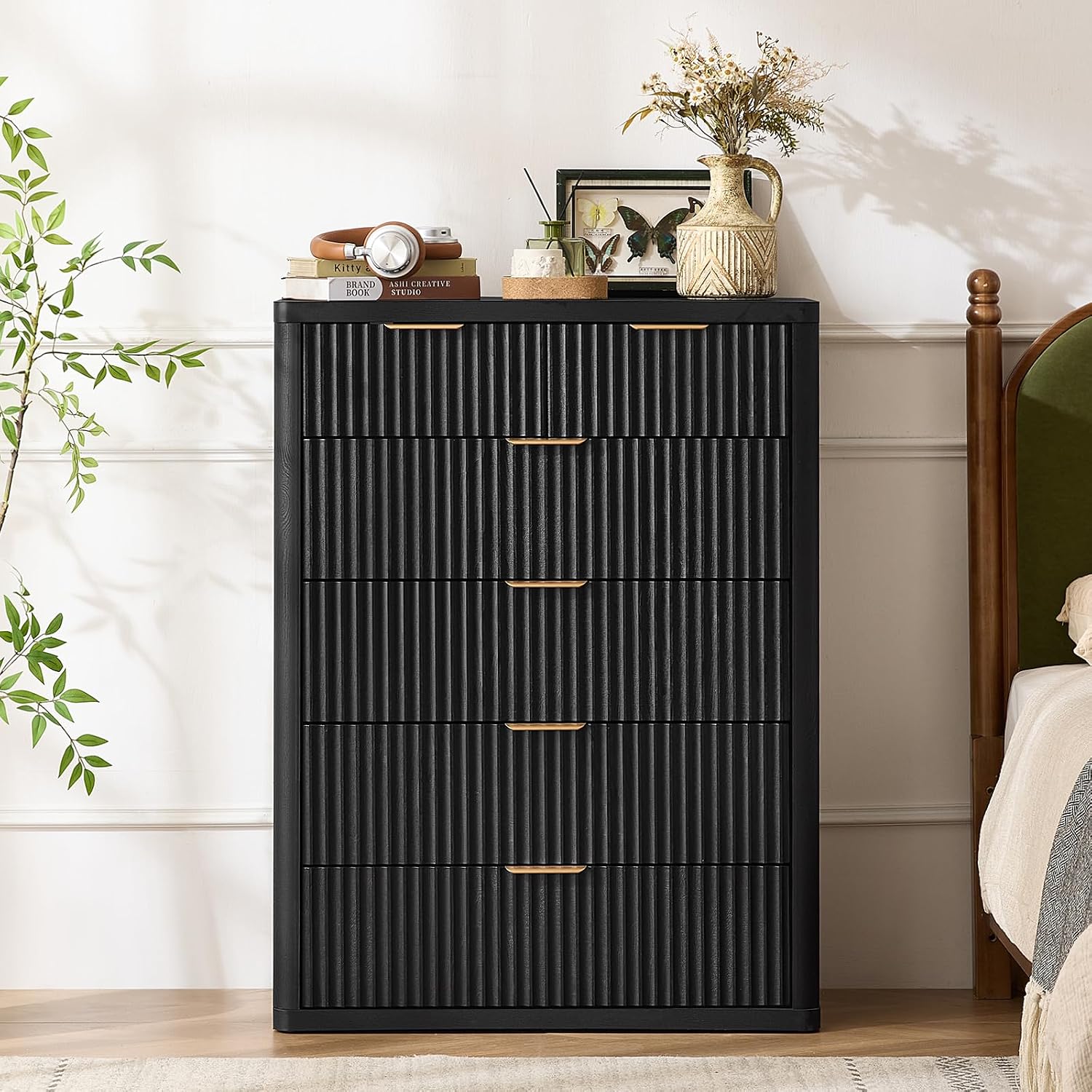LEYAOYAO Fluted 6 Drawers Dresser for Bedroom, 42' Tall Modern Chest of Drawers with Metal Handle, Curved Profile Design,Black Wood Drawer Organizer for Bedroom, Living Room, Hallway, Entryway