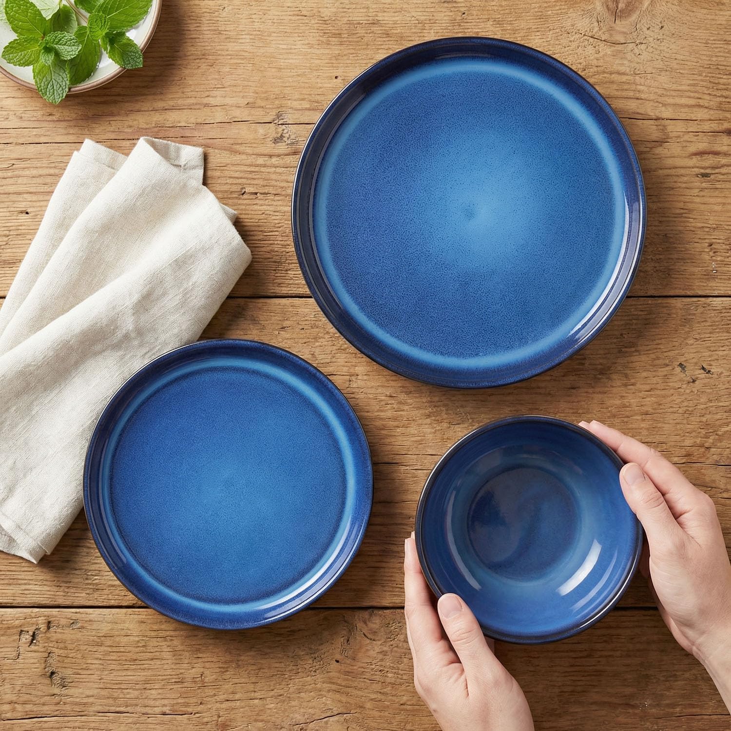 Ceramic Dinnerware (16 pcs) Serve 4 people, Plates and Bowls Sets,Handmade Reactive Glaze Dishes Set, Chip Resistant and Scratch Resistant, for Oven & Dishwasher & Microwave Safe
