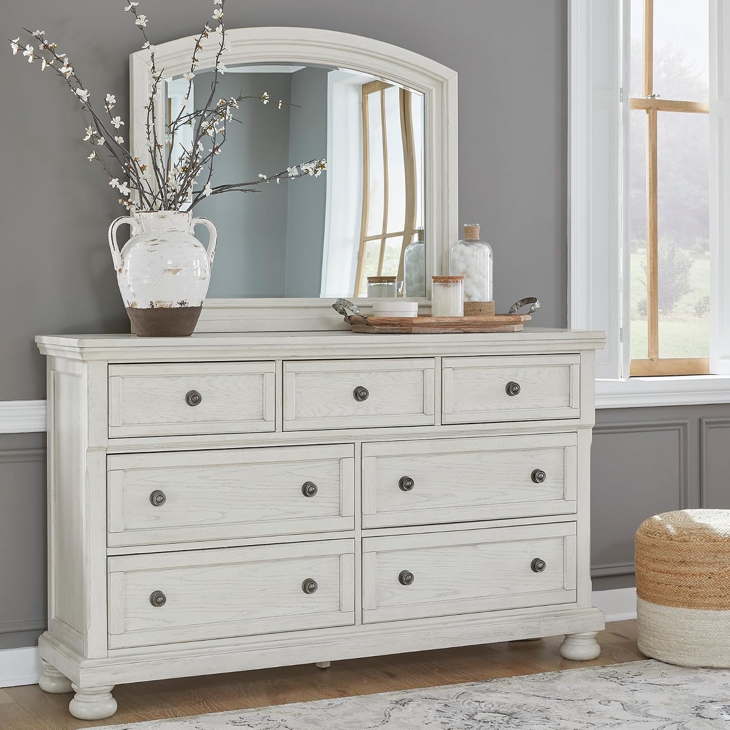 Signature Design by Ashley Robbinsdale Casual Smooth-Gliding 7-Drawer Dresser and Mirror with Safety Stop, Felt-Lined Top Drawers and Pull-Out Tray, White