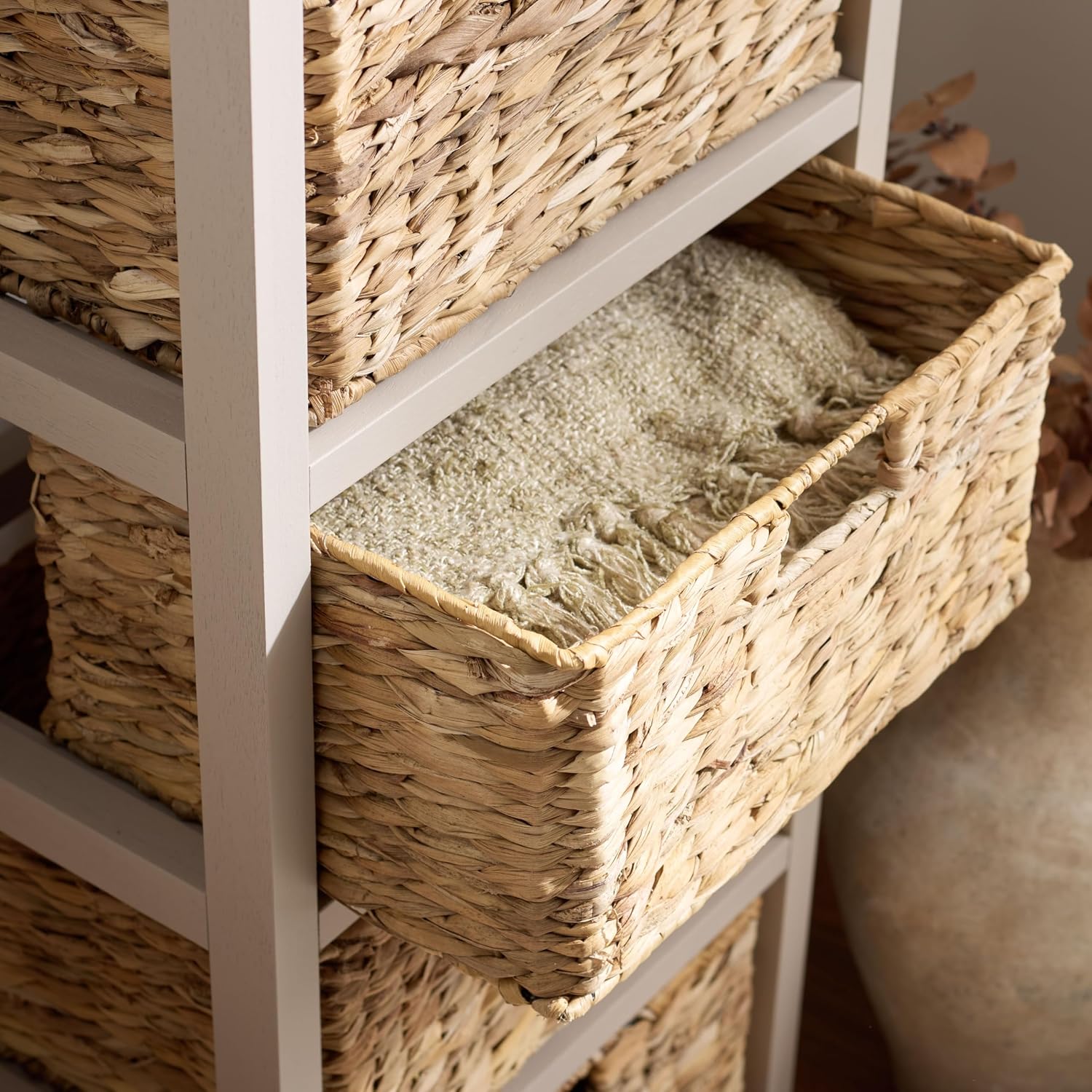SAFAVIEH Furniture - Vedette 5-Basket Storage Tower - Vintage Grey - Solid Wood - Coastal Basket Tower Design - Ideal for Entryway, Living Room, 17.5'W x 13.5'D x 46'H - Fully Assembled (AMH5739D)