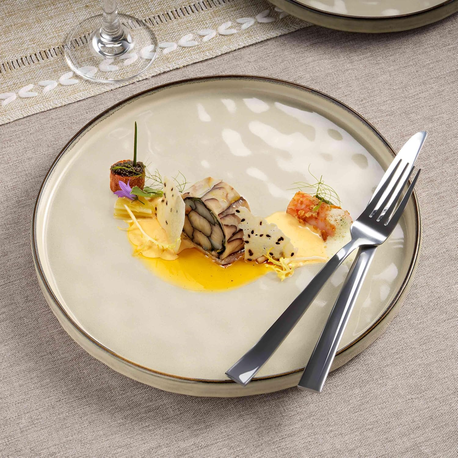 Herogo Plates and Bowls Dinnerware Sets for 8, 24 Pieces Stoneware Dishes Sets, Dishware for Dinner, Salad, Dessert, Dishwasher & Microwave Safe, Cream Khaki